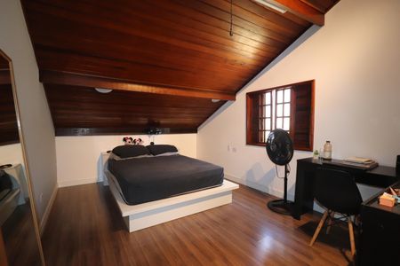 Casa à venda com 120m², 3 quartos e 2 vagasQuarto 3