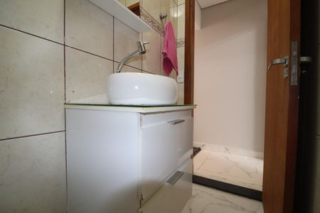 Casa à venda com 120m², 3 quartos e 2 vagasBanheiro 2