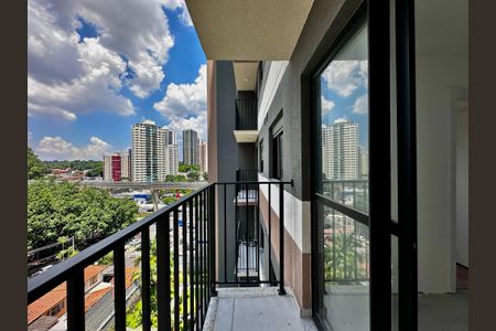 Apartamento à venda com 39m², 2 quartos e sem vaga Apartamento à venda com 39m², 2 quartos e sem vagaSacada