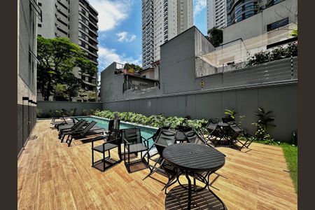 Apartamento à venda com 39m², 2 quartos e sem vaga Apartamento à venda com 39m², 2 quartos e sem vagaPiscina