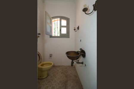 Casa à venda com 1032m², 3 quartos e 3 vagas Casa à venda com 1032m², 3 quartos e 3 vagasLavabo Sala