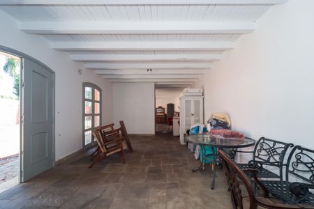 Casa à venda com 1032m², 3 quartos e 3 vagas Casa à venda com 1032m², 3 quartos e 3 vagasSala 2