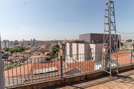 Casa à venda com 180m², 3 quartos e 6 vagas Casa à venda com 180m², 3 quartos e 6 vagasTerraço