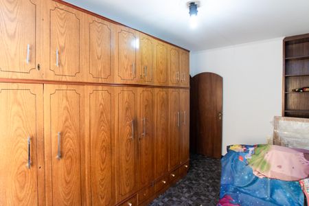 Casa à venda com 180m², 3 quartos e 6 vagas Casa à venda com 180m², 3 quartos e 6 vagasQuarto 2