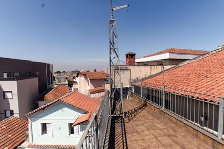 Casa à venda com 180m², 3 quartos e 6 vagas Casa à venda com 180m², 3 quartos e 6 vagasTerraço