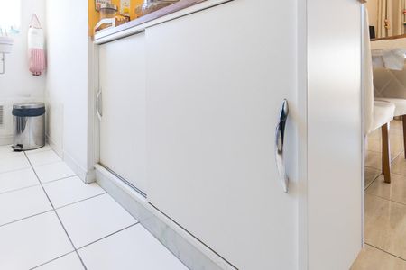 Apartamento à venda com 56m², 3 quartos e 1 vaga Apartamento à venda com 56m², 3 quartos e 1 vagaCozinha - Armários