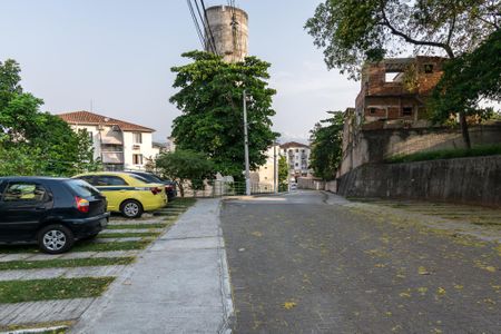 Apartamento à venda com 56m², 3 quartos e 1 vaga Apartamento à venda com 56m², 3 quartos e 1 vagaÁrea comum de acesso