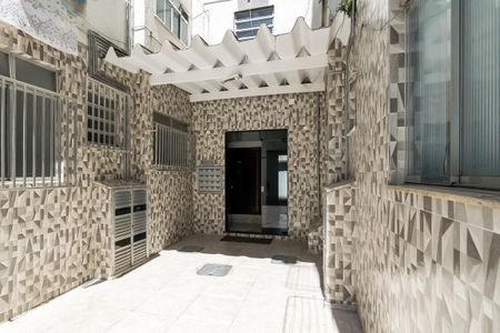 Apartamento à venda com 56m², 2 quartos e 1 vagaÁrea comum - Entrada