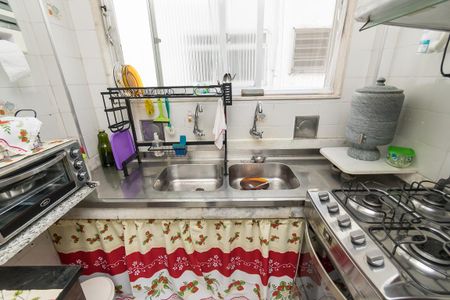 Apartamento à venda com 56m², 2 quartos e 1 vagaCozinha