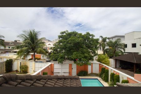 Casa à venda com 251m², 5 quartos e 4 vagasVista da Suíte 1