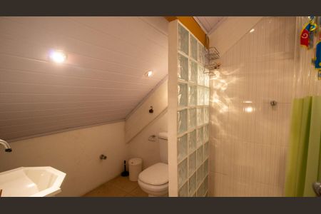 Casa à venda com 251m², 5 quartos e 4 vagasBanheiro do Sotão