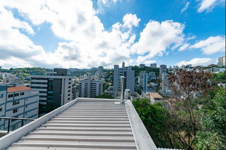 Apartamento à venda com 168m², 4 quartos e 3 vagasVaranda da Suíte 1