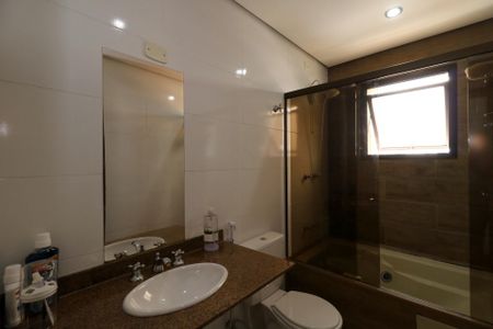 Apartamento à venda com 127m², 3 quartos e 3 vagasBanheiro da Suíte