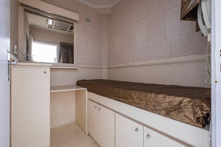 Apartamento à venda com 145m², 3 quartos e 2 vagas Apartamento à venda com 145m², 3 quartos e 2 vagasÁrea de Serviço - Quarto