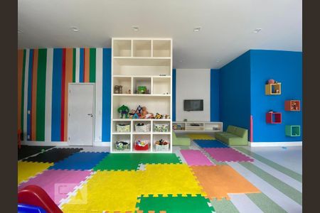 Apartamento à venda com 83m², 2 quartos e 1 vaga Apartamento à venda com 83m², 2 quartos e 1 vagaBrinquedoteca
