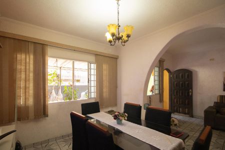 Casa à venda com 345m², 3 quartos e 8 vagasSala de Jantar