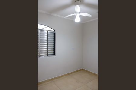 Casa à venda com 256m², 4 quartos e 4 vagas Casa à venda com 256m², 4 quartos e 4 vagasQuarto 2