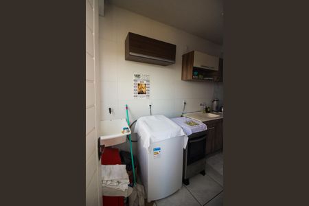 Casa de condomínio à venda com 50m², 2 quartos e 1 vaga Casa de condomínio à venda com 50m², 2 quartos e 1 vagaÁrea de Serviço