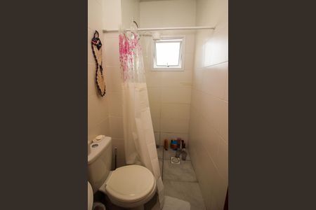 Casa de condomínio à venda com 50m², 2 quartos e 1 vaga Casa de condomínio à venda com 50m², 2 quartos e 1 vagaBanheiro