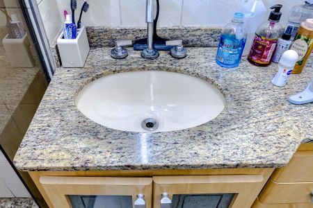 Apartamento à venda com 90m², 3 quartos e 2 vagasBanheiro da Suíte