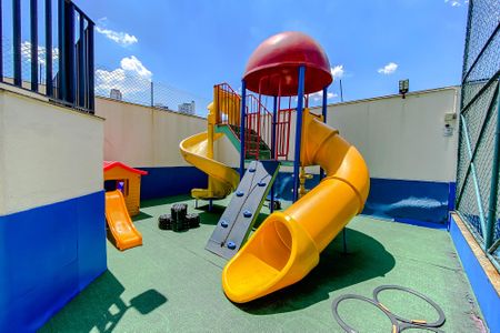 Apartamento à venda com 90m², 3 quartos e 2 vagasÁrea comum - Playground