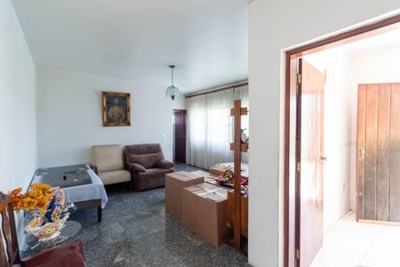 Casa para alugar com 500m², 4 quartos e 4 vagas Casa para alugar com 500m², 4 quartos e 4 vagasEdícula