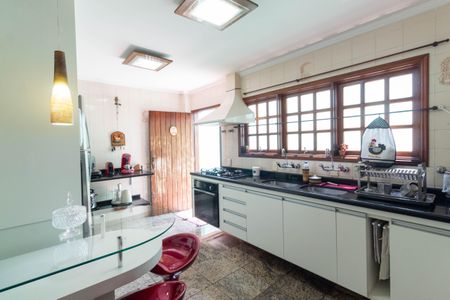 Casa para alugar com 500m², 4 quartos e 4 vagas Casa para alugar com 500m², 4 quartos e 4 vagasCozinha