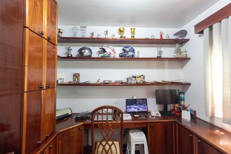 Casa para alugar com 500m², 4 quartos e 4 vagas Casa para alugar com 500m², 4 quartos e 4 vagasEscritório