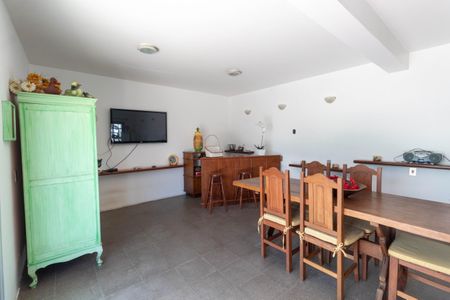 Casa para alugar com 500m², 4 quartos e 4 vagas Casa para alugar com 500m², 4 quartos e 4 vagasEdícula