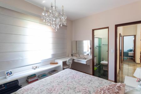 Casa para alugar com 500m², 4 quartos e 4 vagas Casa para alugar com 500m², 4 quartos e 4 vagasQuarto Suíte 2