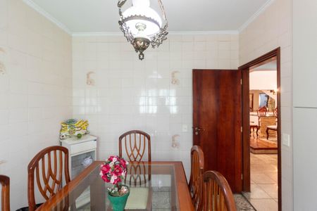 Casa para alugar com 500m², 4 quartos e 4 vagas Casa para alugar com 500m², 4 quartos e 4 vagasCopa