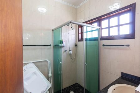 Casa para alugar com 500m², 4 quartos e 4 vagas Casa para alugar com 500m², 4 quartos e 4 vagasBanheiro da Suíte 3