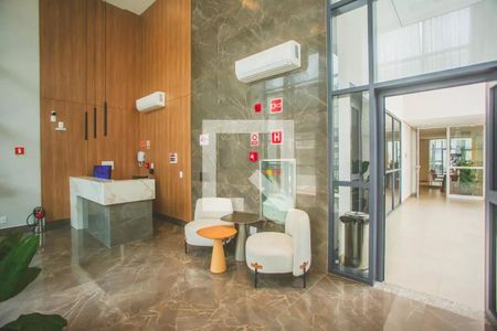 Studio para alugar com 28m², 1 quarto e 1 vaga Studio para alugar com 28m², 1 quarto e 1 vagaHall de Entrada