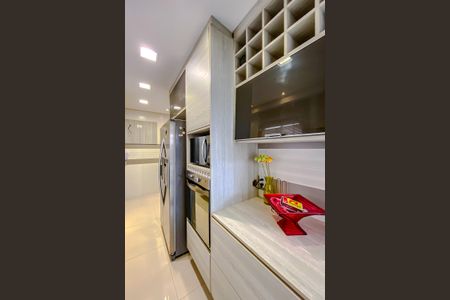 Apartamento à venda com 122m², 2 quartos e 2 vagasCozinha