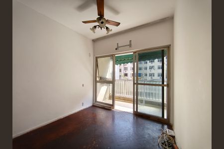 Apartamento à venda com 100m², 3 quartos e 1 vaga Apartamento à venda com 100m², 3 quartos e 1 vagaSala