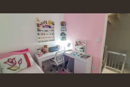 Casa à venda com 177m², 4 quartos e 2 vagas Casa à venda com 177m², 4 quartos e 2 vagasQuarto 2