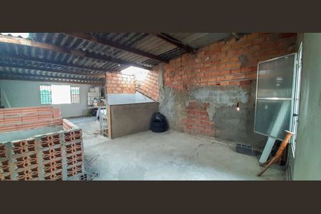 Casa à venda com 177m², 4 quartos e 2 vagas Casa à venda com 177m², 4 quartos e 2 vagasÁrea Externa