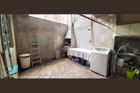 Casa à venda com 177m², 4 quartos e 2 vagas Casa à venda com 177m², 4 quartos e 2 vagasÁrea de Serviço