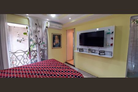 Casa à venda com 177m², 4 quartos e 2 vagas Casa à venda com 177m², 4 quartos e 2 vagasSuíte