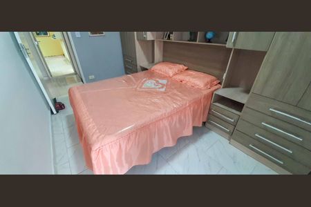 Casa à venda com 177m², 4 quartos e 2 vagas Casa à venda com 177m², 4 quartos e 2 vagasQuarto 1