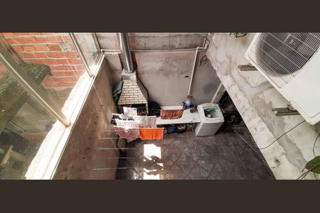 Casa à venda com 177m², 4 quartos e 2 vagas Casa à venda com 177m², 4 quartos e 2 vagasVaranda da Suíte