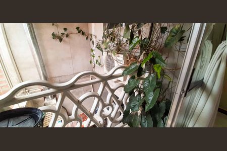 Casa à venda com 177m², 4 quartos e 2 vagas Casa à venda com 177m², 4 quartos e 2 vagasVaranda da Suíte