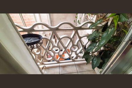 Casa à venda com 177m², 4 quartos e 2 vagas Casa à venda com 177m², 4 quartos e 2 vagasVaranda da Suíte