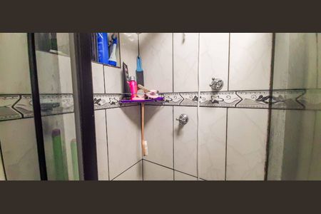 Casa à venda com 177m², 4 quartos e 2 vagas Casa à venda com 177m², 4 quartos e 2 vagasBanheiro