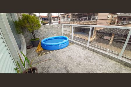 Casa à venda com 177m², 4 quartos e 2 vagas Casa à venda com 177m², 4 quartos e 2 vagasVaranda da Sala