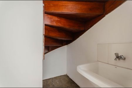 Casa à venda com 270m², 4 quartos e 3 vagas Casa à venda com 270m², 4 quartos e 3 vagasCasa 2 - Área de Serviço