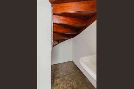 Casa à venda com 270m², 4 quartos e 3 vagas Casa à venda com 270m², 4 quartos e 3 vagasCasa 2 - Área de Serviço