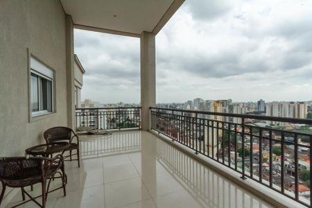 Apartamento à venda com 420m², 4 quartos e 5 vagasVaranda da Suíte 4