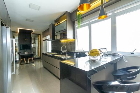 Apartamento à venda com 420m², 4 quartos e 5 vagasCozinha