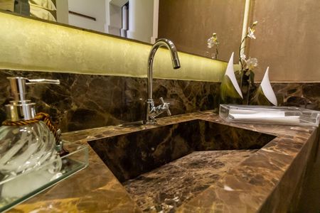 Apartamento à venda com 420m², 4 quartos e 5 vagasLavabo